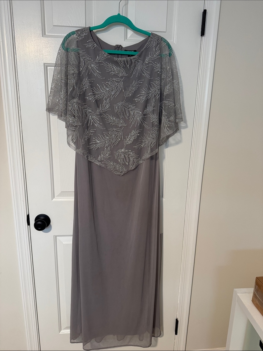 SLNY Silver Beaded Overlay Formal Dress